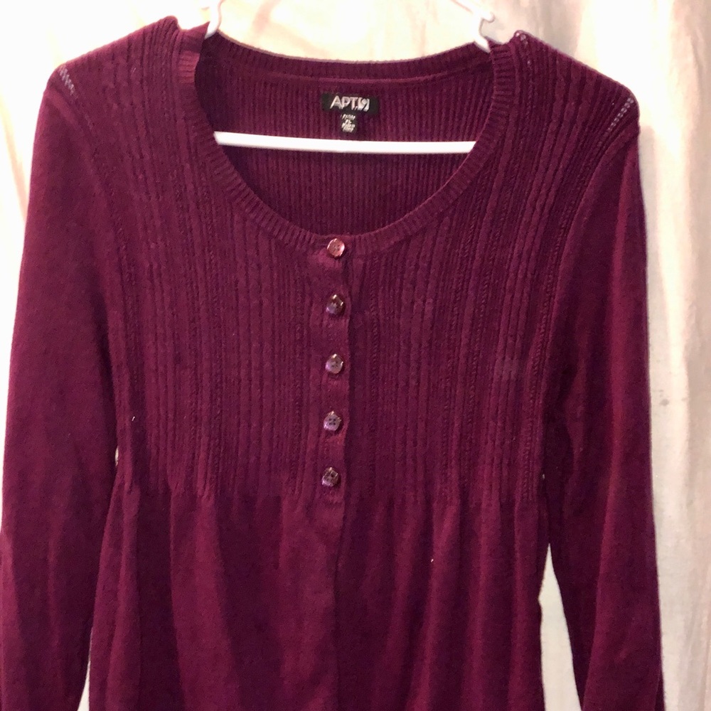 APT. 9 Cardigan